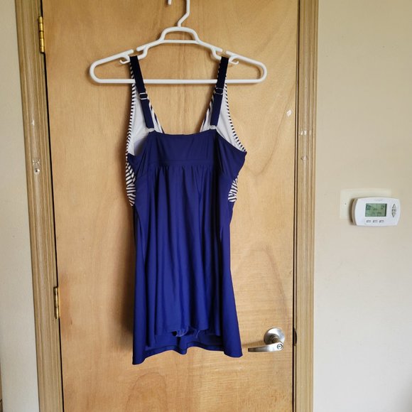 Isaac Mizrahi Live 18W Bathing Swimsuit Skirted Striped - Picture 2 of 7